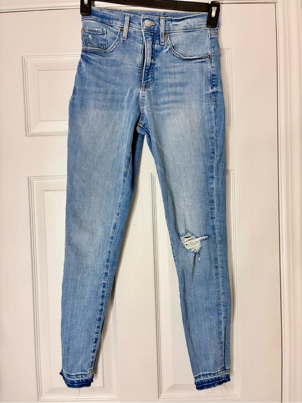 Express Skinny High Rise Distressed Skinny Jeans in Blue